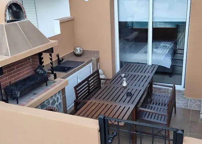 Apartmán 2br-7 Guests-free Parking-pool-aircon