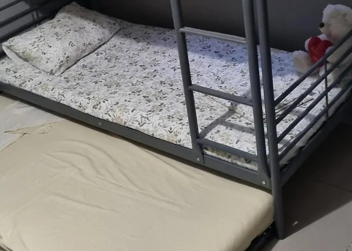 Apartmán 2br-7 Guests-free Parking-pool-aircon *